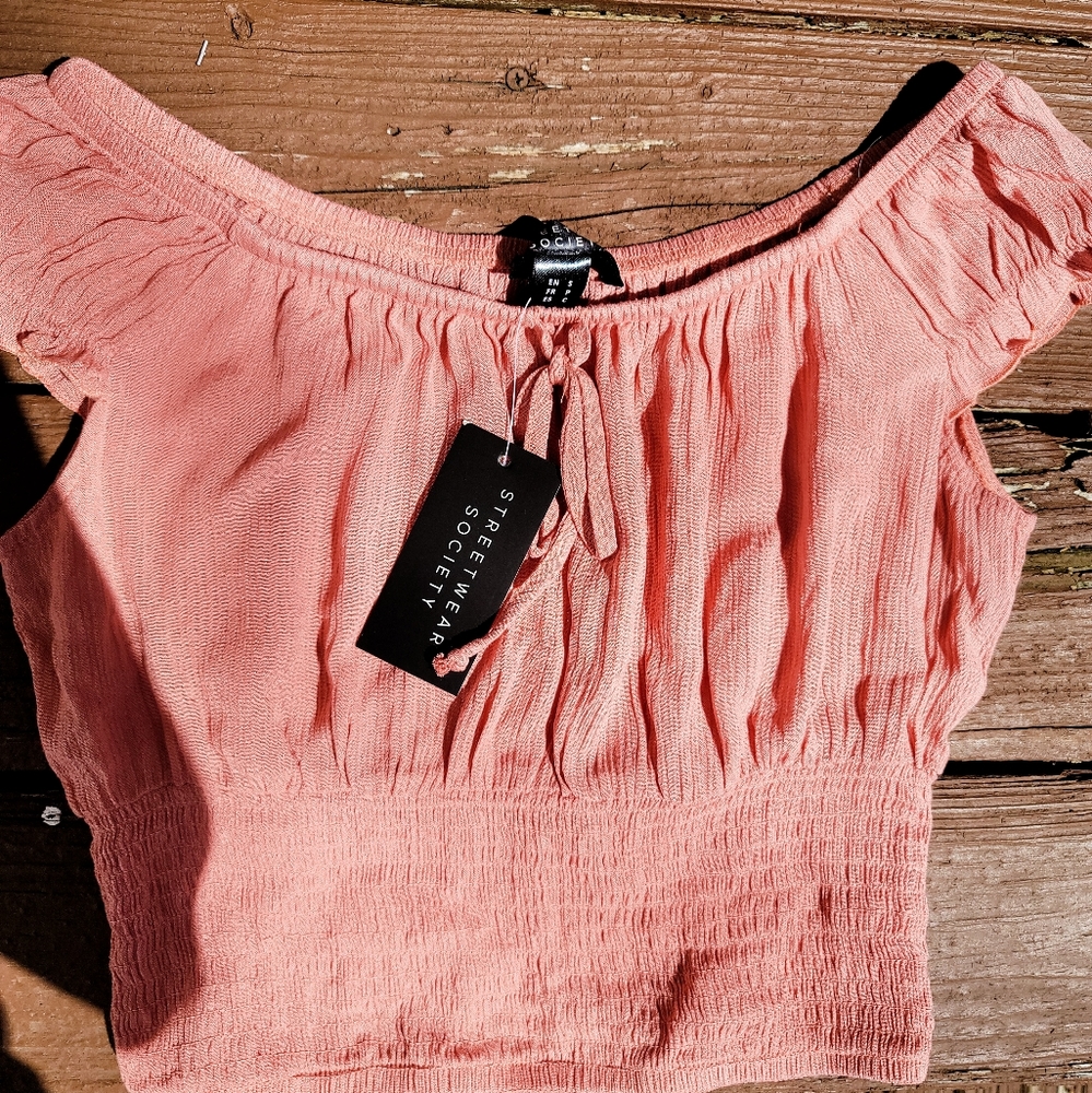 Streetwear society NWT crop top